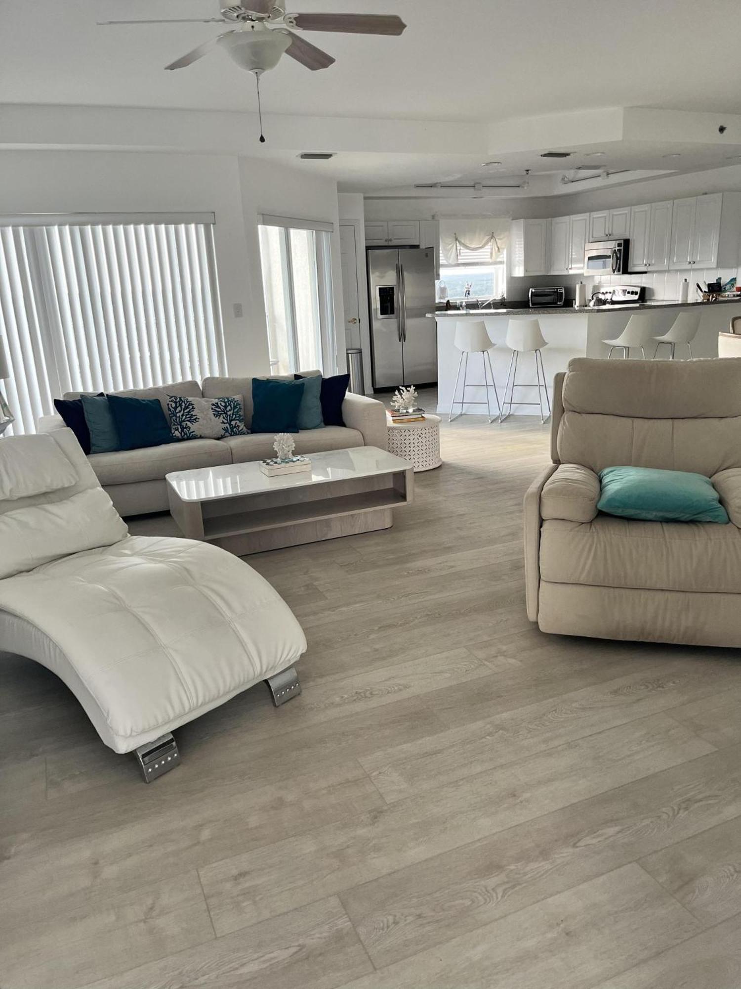 3 Bedroom 2 Bath Oceanwalk Condo With Estuary Views New Smyrna Beach Exterior photo